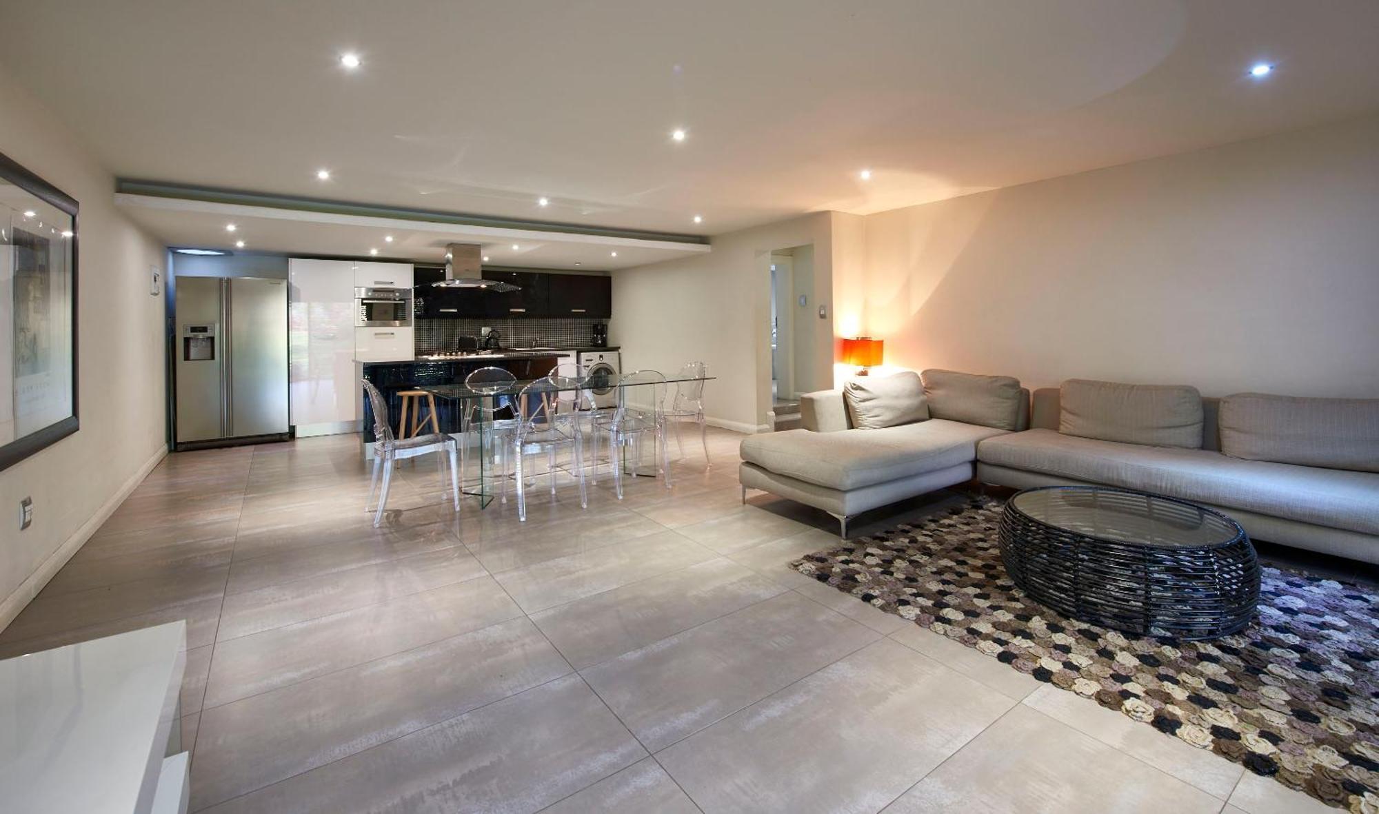 Dynasty Forest Sandown Serviced Apartments & Self Catering Hotel Johannesburg Oda fotoğraf